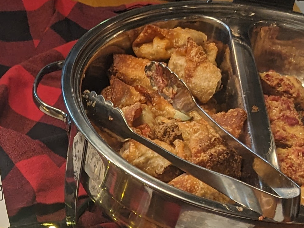 Bacon-Cheeseburger Eggrolls
